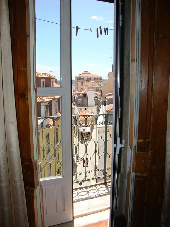 Simply Bairro Alto Apartment Lisbon Room photo