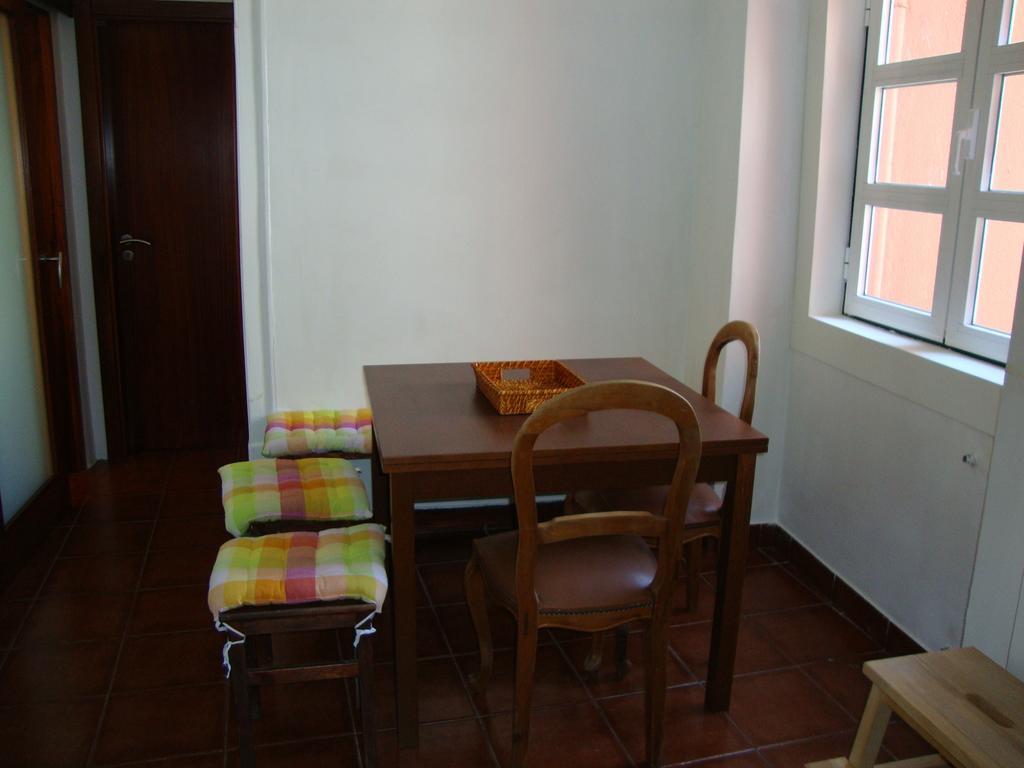 Simply Bairro Alto Apartment Lisbon Room photo